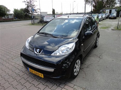 Peugeot 107 - 1.0-12V XS - 1