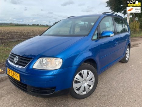 Volkswagen Touran - 1.6-16V FSI - 1