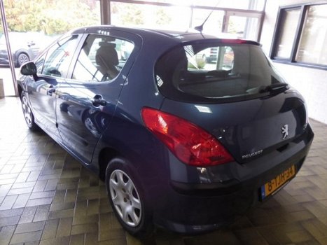 Peugeot 308 - 1.6 HDiF XS Première 2008 € 2.995.- zo mee met Apk - 1