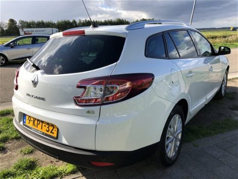 Renault Mégane Estate - 1.5 dCi 110 Pk Bose PDC + cam - 1