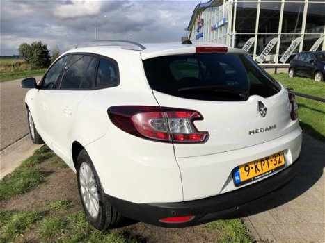 Renault Mégane Estate - 1.5 dCi 110 Pk Bose PDC + cam - 1