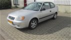 Hyundai Accent - 1.3i GL - 1 - Thumbnail