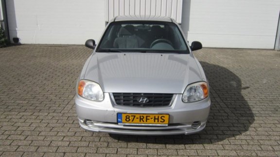 Hyundai Accent - 1.3i GL - 1