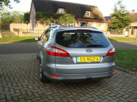 Ford Mondeo Wagon - 2.0-16V Limited - 1