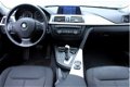 BMW 3-serie - 320i xDrive Executive AUT SCHUIFDAK NAVI XENON BT PDC '12 - 1 - Thumbnail