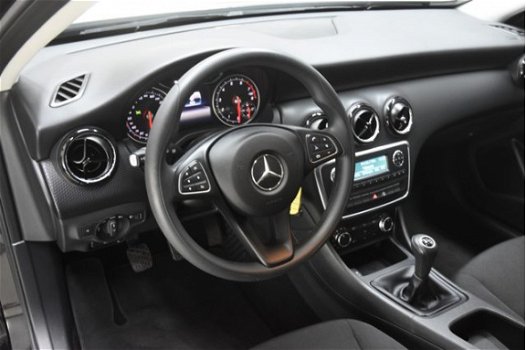 Mercedes-Benz A-klasse - 160 Facelift [ NL auto ] - 1