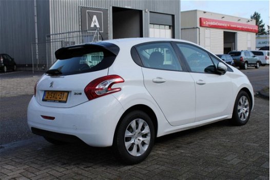 Peugeot 208 - 1.0 VTi Access White Edition Huurkoop Inruil Garantie Service Apk - 1