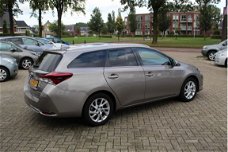 Toyota Auris - TS 1.8 HYBRID LEASE PRO NAVI LED PANODAK STOELVERWARMING