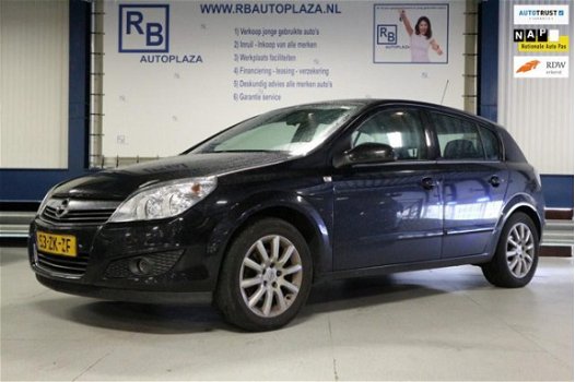 Opel Astra - 1.6 Temptation NAVI + VELG + TEL + HAAK + NAP KM STAND - 1