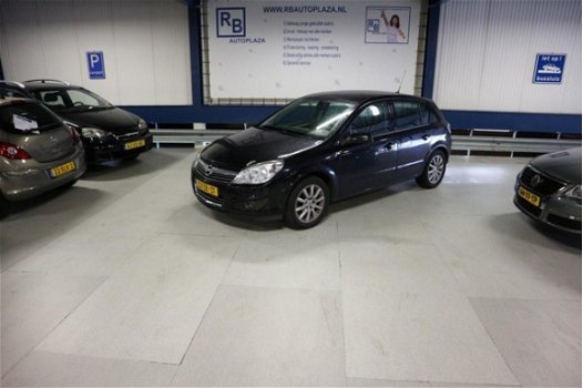 Opel Astra - 1.6 Temptation NAVI + VELG + TEL + HAAK + NAP KM STAND - 1