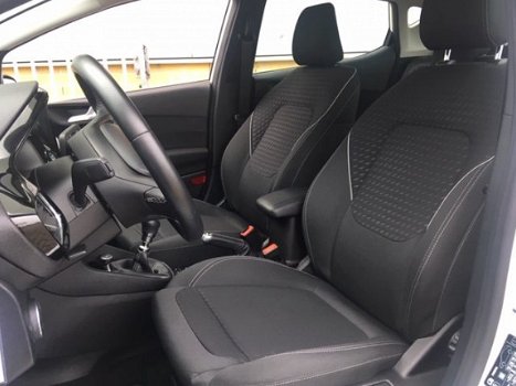 Ford Fiesta - 1.0 100pk 5DEurs Titanium Navigatie, B&O Audio en Adaptieve Cruise - 1