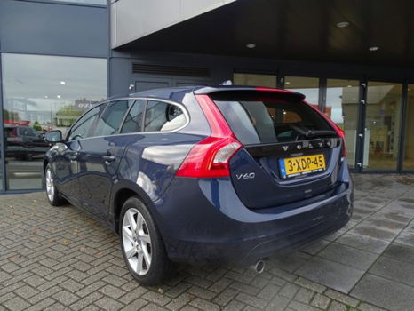 Volvo V60 - D2 Momentum Business Pack Connect - 1