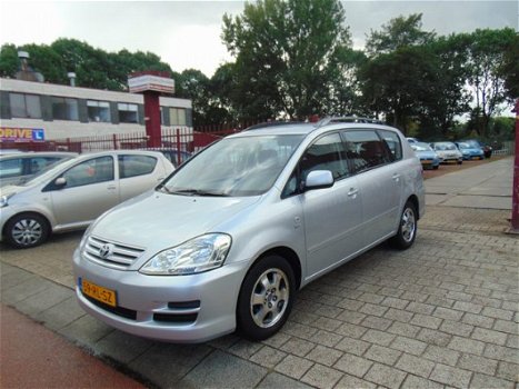 Toyota Avensis Verso - 2.0 VVT-I Luna 7 Stoelen - 1