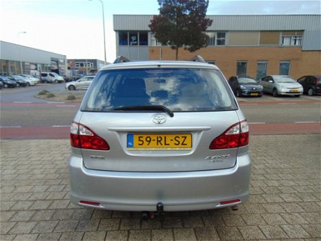 Toyota Avensis Verso - 2.0 VVT-I Luna 7 Stoelen - 1