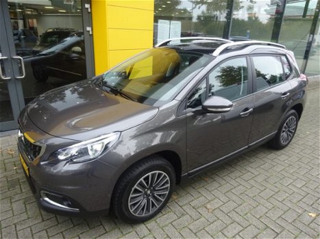 Peugeot 2008 - 1.2 110PK PureTech Blue Lion AIRCO / NAVI / PANORAMADAK / PARKEERSENSOREN - 1