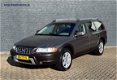 Volvo XC70 - 2.5 T Summum Perfecte staat 100% dealer onderhouden - 1 - Thumbnail