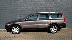 Volvo XC70 - 2.5 T Summum Perfecte staat 100% dealer onderhouden - 1 - Thumbnail