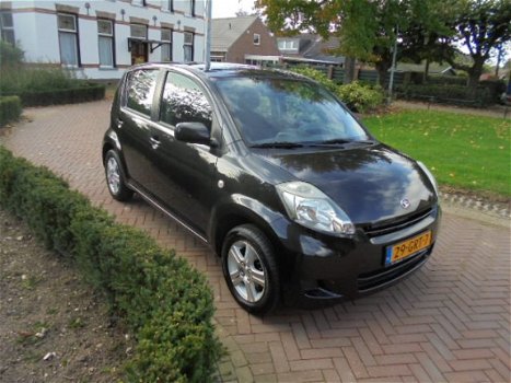 Daihatsu Sirion - 1.0 Premium Airco bij dealer met garantie - 1