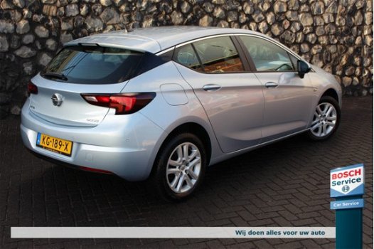 Opel Astra - Turbo 105pk Business+ 6MND Bovag Garantie - 1