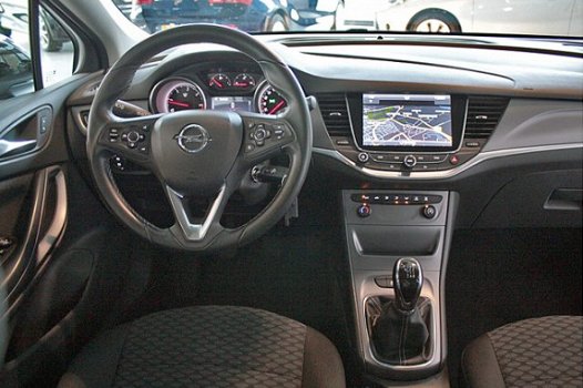 Opel Astra - 1.6 CDTI 81Kw Business+ Nav/PDC/DAB - 1