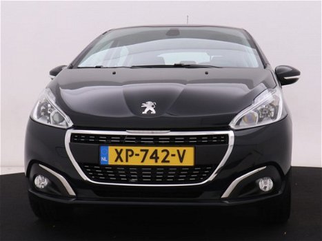 Peugeot 208 - 1.2 PureTech Signature | cruise controle | navi | airco | NEFKENS DEAL | - 1