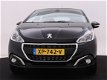 Peugeot 208 - 1.2 PureTech Signature | cruise controle | navi | airco | NEFKENS DEAL | - 1 - Thumbnail