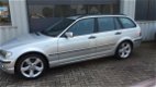 BMW 3-serie Touring - 316i Black & Silver *AIRCO*18 INCH*ZEER MOOI - 1 - Thumbnail