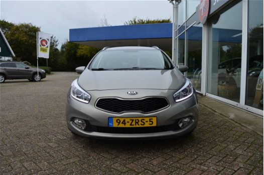 Kia Cee'd - 1.6 GDI Plus Pack | Trekhaak | Navi | Camera - 1