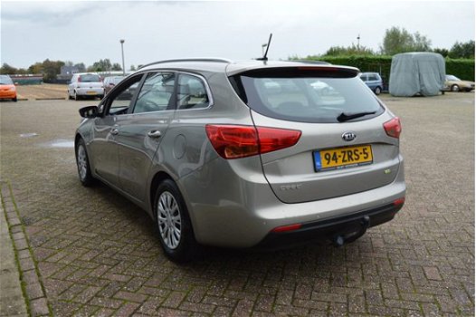 Kia Cee'd - 1.6 GDI Plus Pack | Trekhaak | Navi | Camera - 1