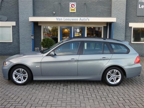 BMW 3-serie Touring - 318i Executive - 1