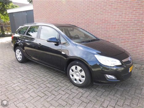 Opel Astra Sports Tourer - 1.4 Turbo Edition 120 pk NAVIGATIE - 1