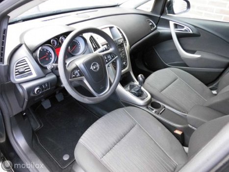 Opel Astra Sports Tourer - 1.4 Turbo Edition 120 pk NAVIGATIE - 1
