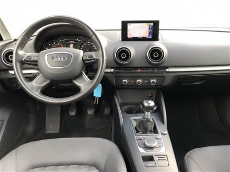 Audi A3 Sportback - 1.2 TFSI Attraction Pro Line Navigatie/Climate/16inch - 1