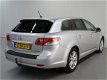 Toyota Avensis Wagon - 1.6 VVTi Business | Leder | Navigatie | Trekhaak - 1 - Thumbnail