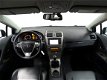 Toyota Avensis Wagon - 1.6 VVTi Business | Leder | Navigatie | Trekhaak - 1 - Thumbnail