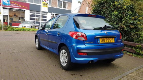 Peugeot 206 - 1.1 Accent AIRCO, 5 DEURS - 1