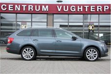 Skoda Octavia Combi - 1.6 TDI DSG Elegance Leder/Xenon/Pano-dak