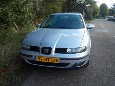 Seat Leon - 1.6-16V Sport Apk 06 - 2020 - 1