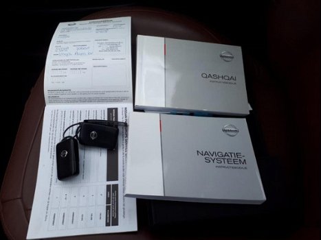 Nissan Qashqai - 2.0 Tekna Premium automaat, navi, panoramadak - 1