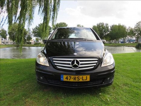 Mercedes-Benz B-klasse - 170 AUTOMAAT TREKHAAK NAVI *NL-AUTO - 1