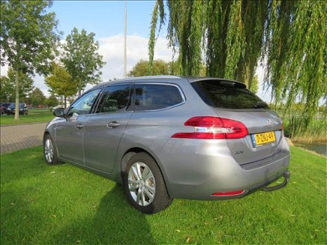 Peugeot 308 SW - 1.2 PureT Executive 84000km NAVI LMV PANORAMA TREKHAAK *NL-AUTO - 1