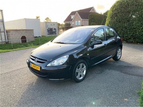 Peugeot 307 - 1.6 HDiF Navtech - 1