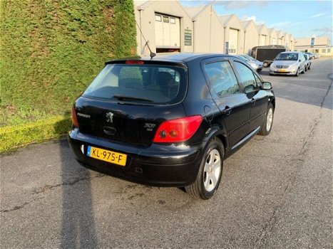 Peugeot 307 - 1.6 HDiF Navtech - 1