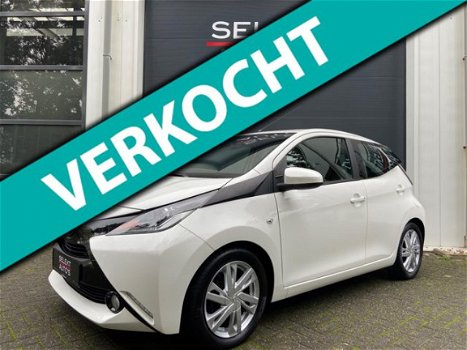 Toyota Aygo - 1.0 VVT-i x-play 1e Eigenaar/LM Velgen/Airco/Led/AUX/USB/Bluetooth/Camera/Car Play/Apk - 1