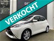 Toyota Aygo - 1.0 VVT-i x-play 1e Eigenaar/LM Velgen/Airco/Led/AUX/USB/Bluetooth/Camera/Car Play/Apk - 1 - Thumbnail