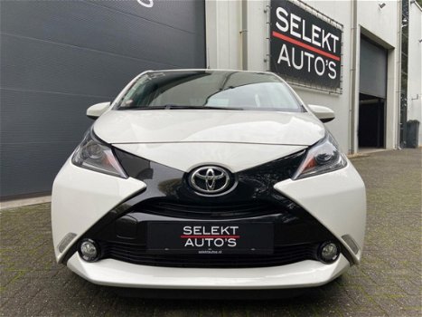 Toyota Aygo - 1.0 VVT-i x-play 1e Eigenaar/LM Velgen/Airco/Led/AUX/USB/Bluetooth/Camera/Car Play/Apk - 1