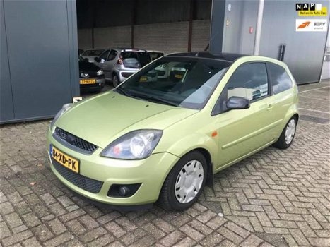 Ford Fiesta - 1.3-8V Futura APK/AIRCO/NAP/elekt ramen/meeneemprijs - 1