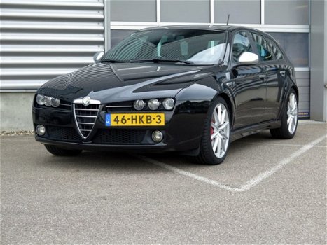 Alfa Romeo 159 Sportwagon - 2.2 JTS TI 185pk / Sportstoelen / Stoelverwarming - 1