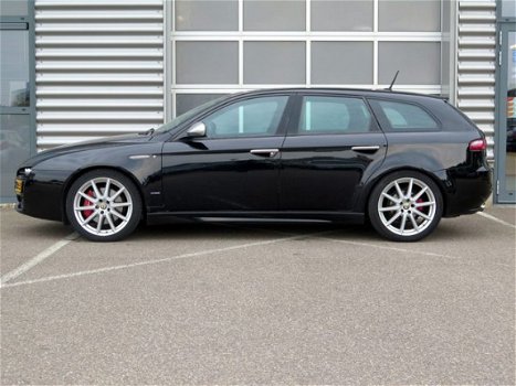 Alfa Romeo 159 Sportwagon - 2.2 JTS TI 185pk / Sportstoelen / Stoelverwarming - 1