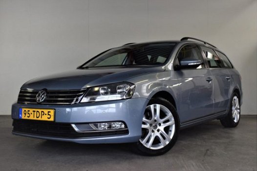 Volkswagen Passat Variant - 2.0 TDI 140PK DSG NAVI/PDC V+A/17INCH/FLIPPERS/WINTERSET - 1